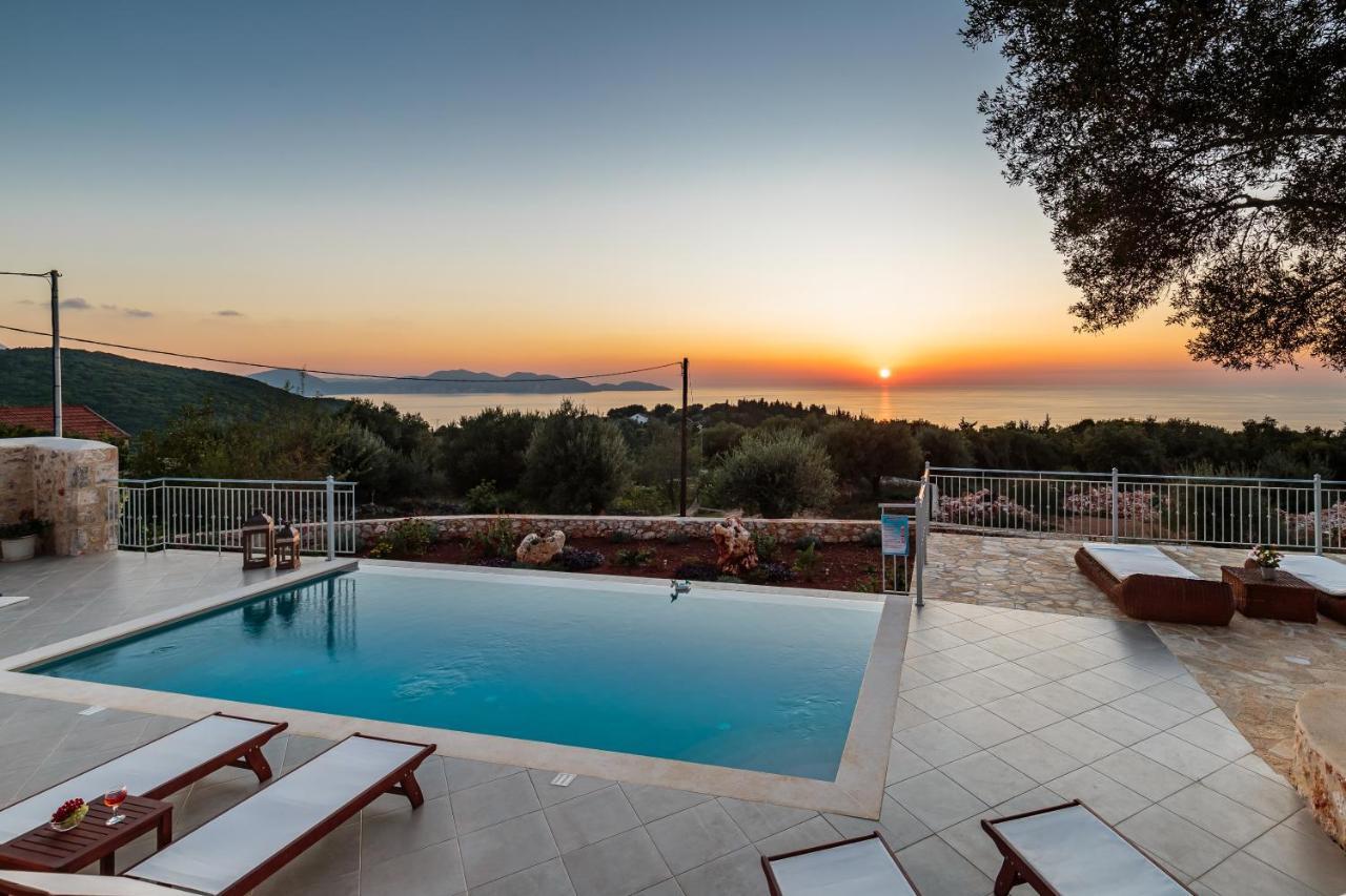 Fiscardo Luxury Stone Villa Alex ,With Sunset View! ฟิสคาร์โด ภายนอก รูปภาพ